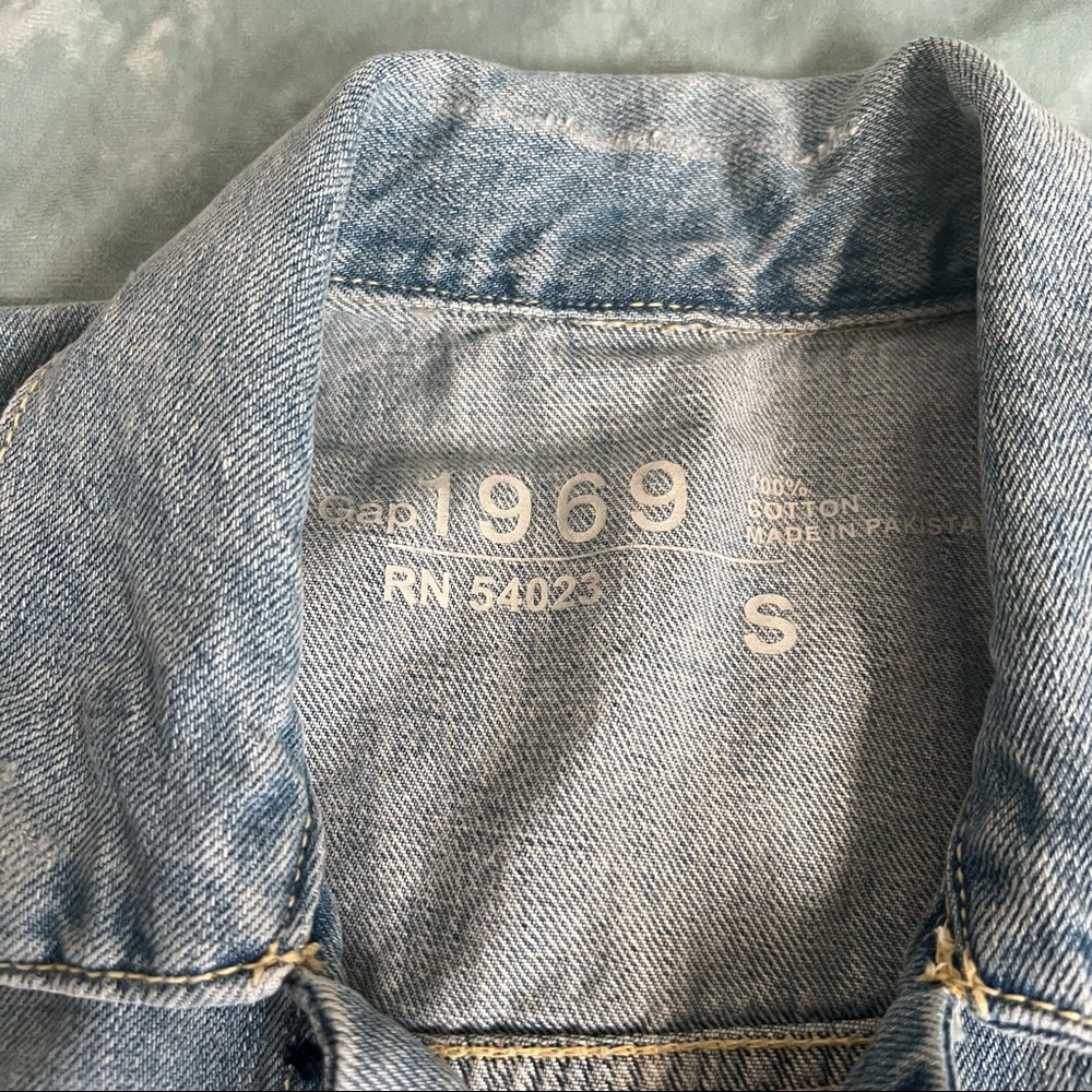 Gap Denim Vest - Picture 3 of 6